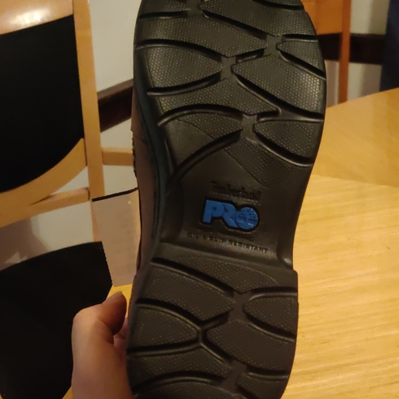 Safety shoes - Picture 4 of 4